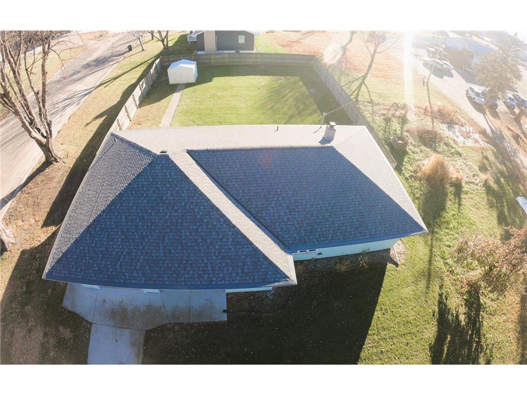 801 E Elm Avenue Olivia MN 56277 6795940 image36