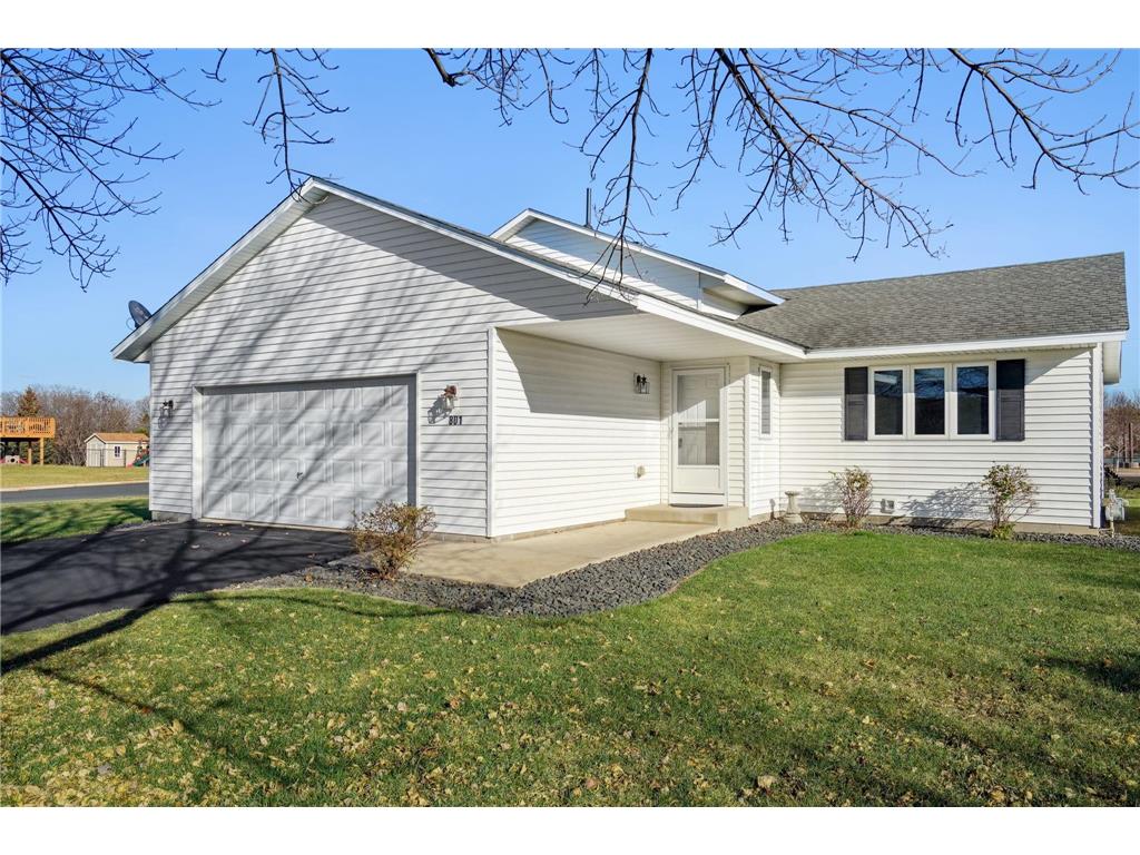 801 Heritage Trail Belle Plaine MN 56011 6631274 image1