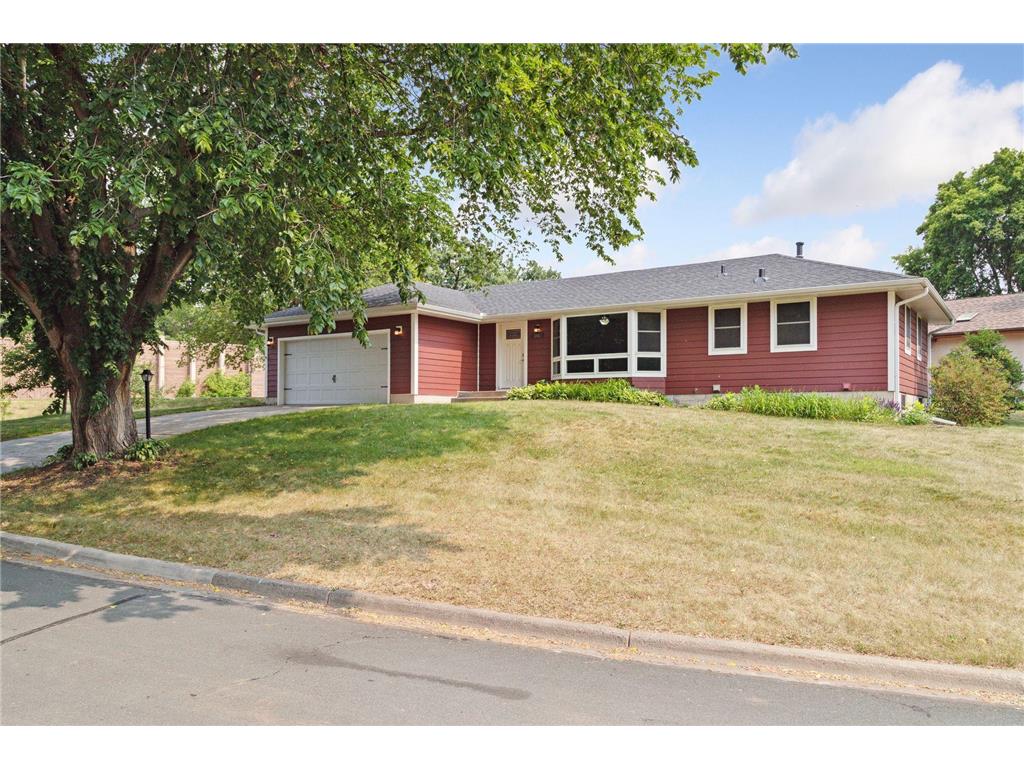 801 Knob Hill Road, Burnsville, MN, 55337 MLS 6387762 Edina Realty