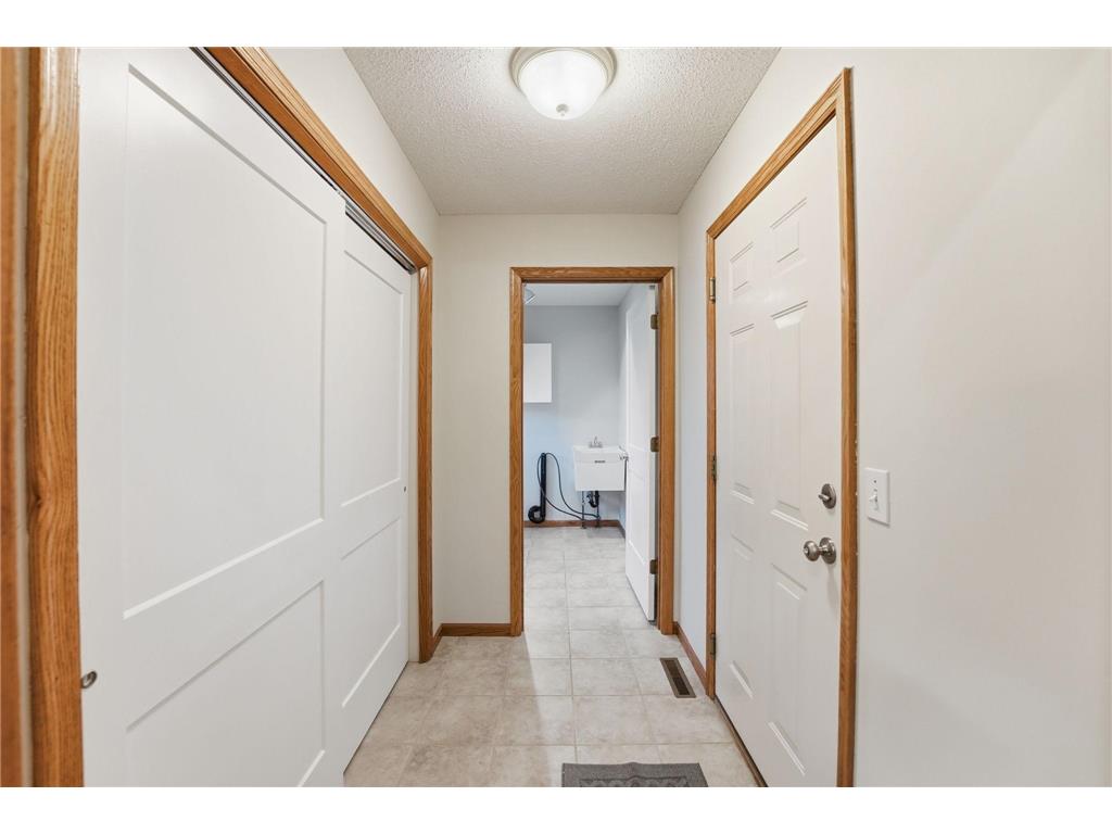 801 Maplewood Avenue Litchfield MN 55355 7054137 image18