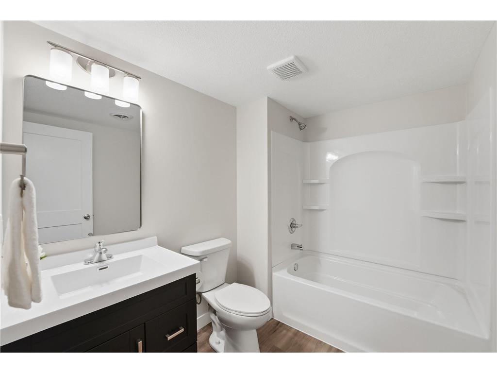 801 Maplewood Avenue Litchfield MN 55355 7054137 image23