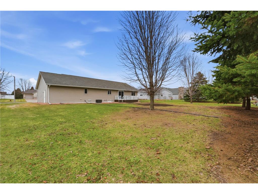 801 Maplewood Avenue Litchfield MN 55355 7054137 image3