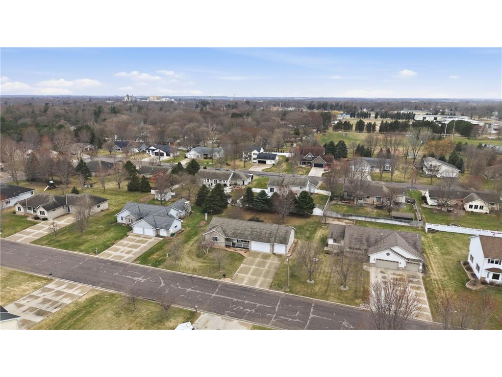 801 Maplewood Avenue Litchfield MN 55355 7054137 image34