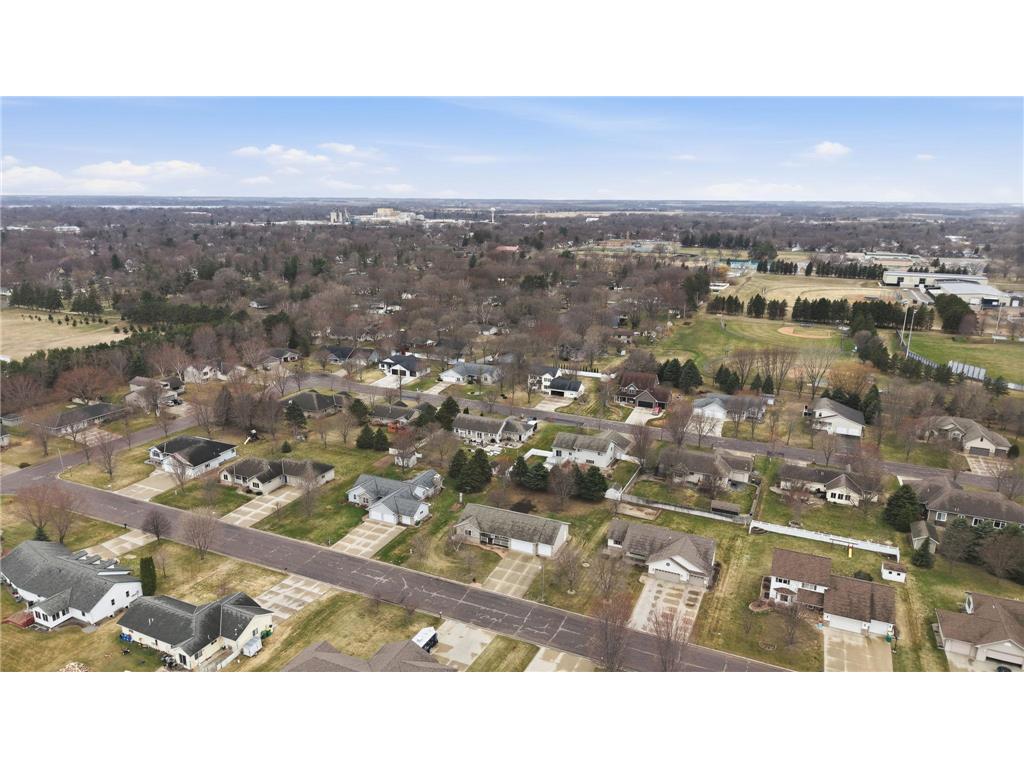 801 Maplewood Avenue Litchfield MN 55355 7054137 image35