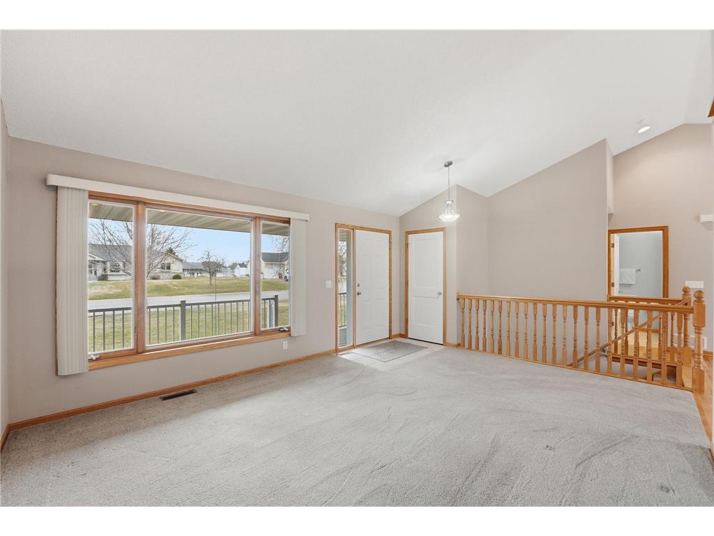 801 Maplewood Avenue Litchfield MN 55355 7054137 image6