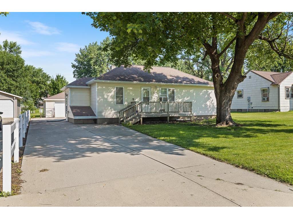 801 N 5th Street Marshall MN 56258 6551469 image1