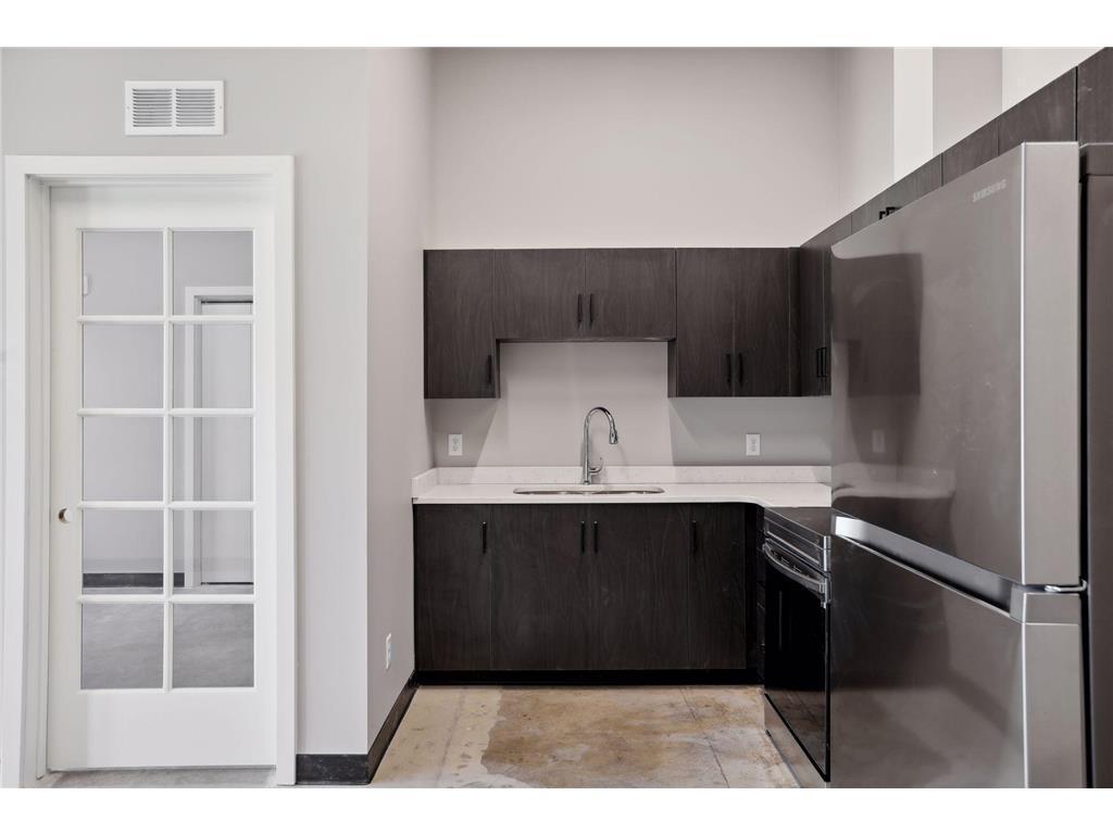 801 SE 9th Street #213 Minneapolis MN 55414 7103939 image4