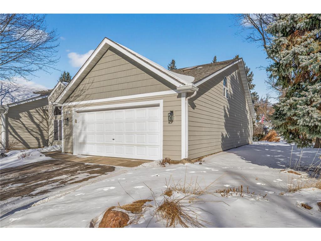 801 Southcross Drive E Burnsville MN 55306 7014451 image24