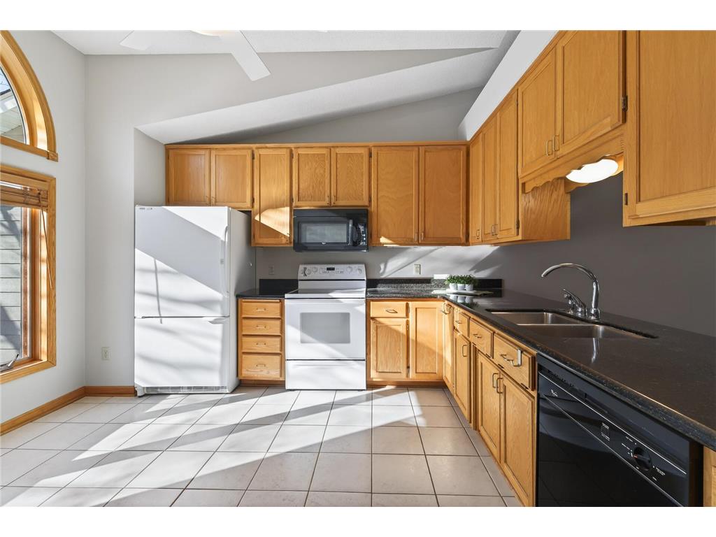 801 Southcross Drive E Burnsville MN 55306 7014451 image9