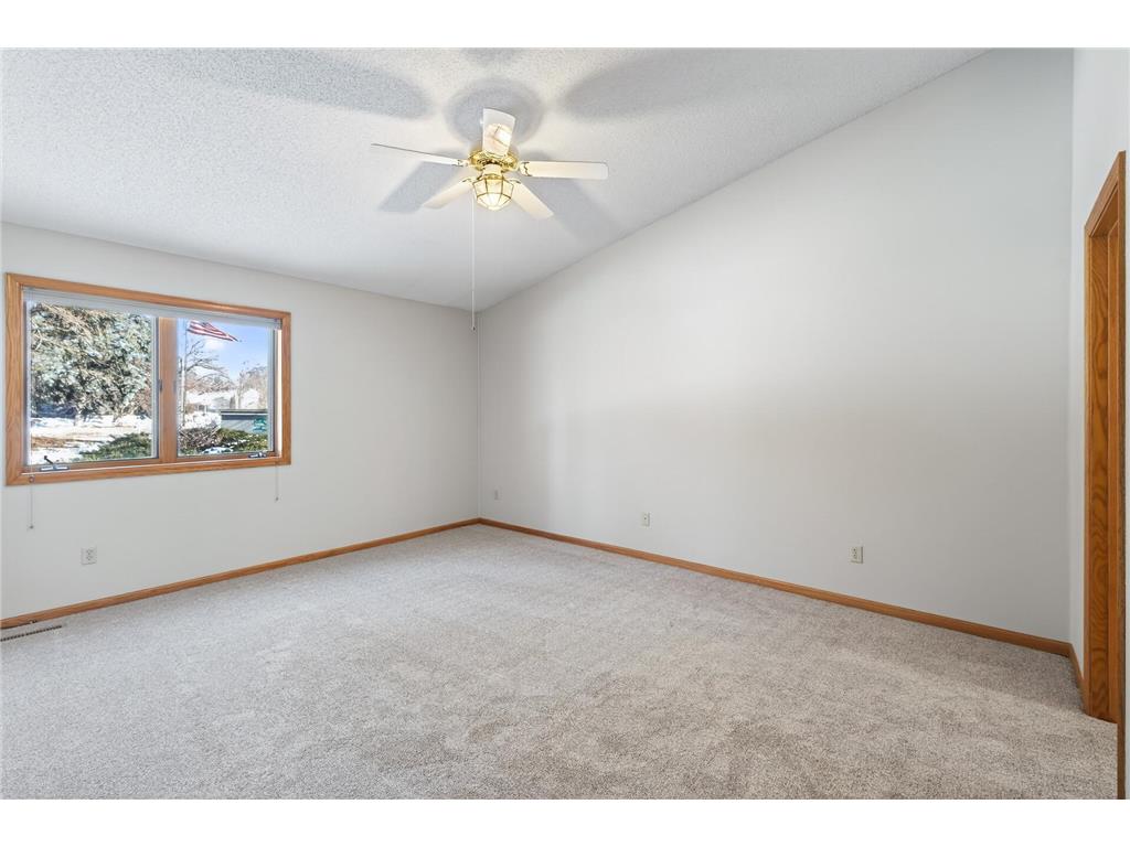 801 Southcross Drive E Burnsville MN 55306 7062047 image11