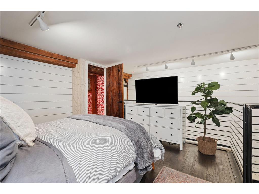 801 Washington Avenue N #121 Minneapolis MN 55401 7021897 image12