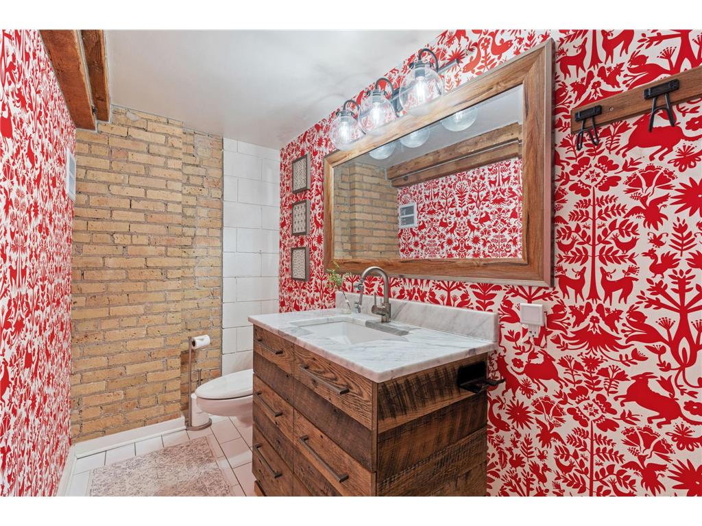 801 Washington Avenue N #121 Minneapolis MN 55401 7021897 image13
