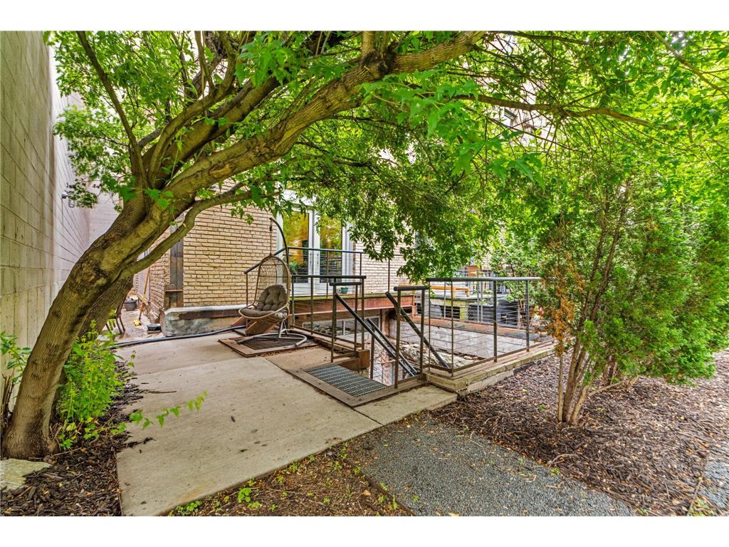 801 Washington Avenue N #121 Minneapolis MN 55401 7021897 image31