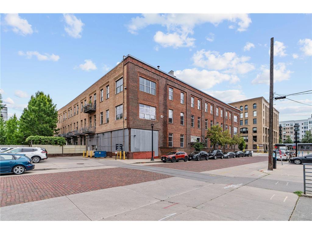 801 Washington Avenue N #121 Minneapolis MN 55401 7021897 image48