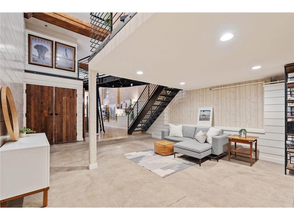 801 Washington Avenue N #121 Minneapolis MN 55401 7021897 image6