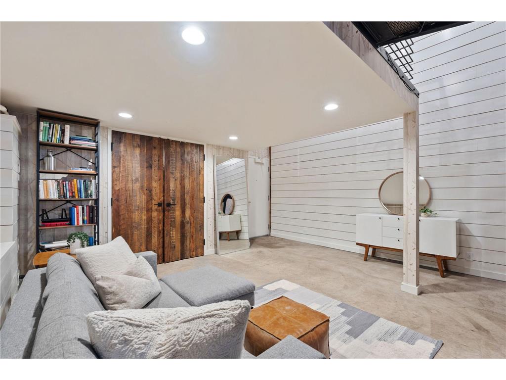 801 Washington Avenue N #121 Minneapolis MN 55401 7021897 image7