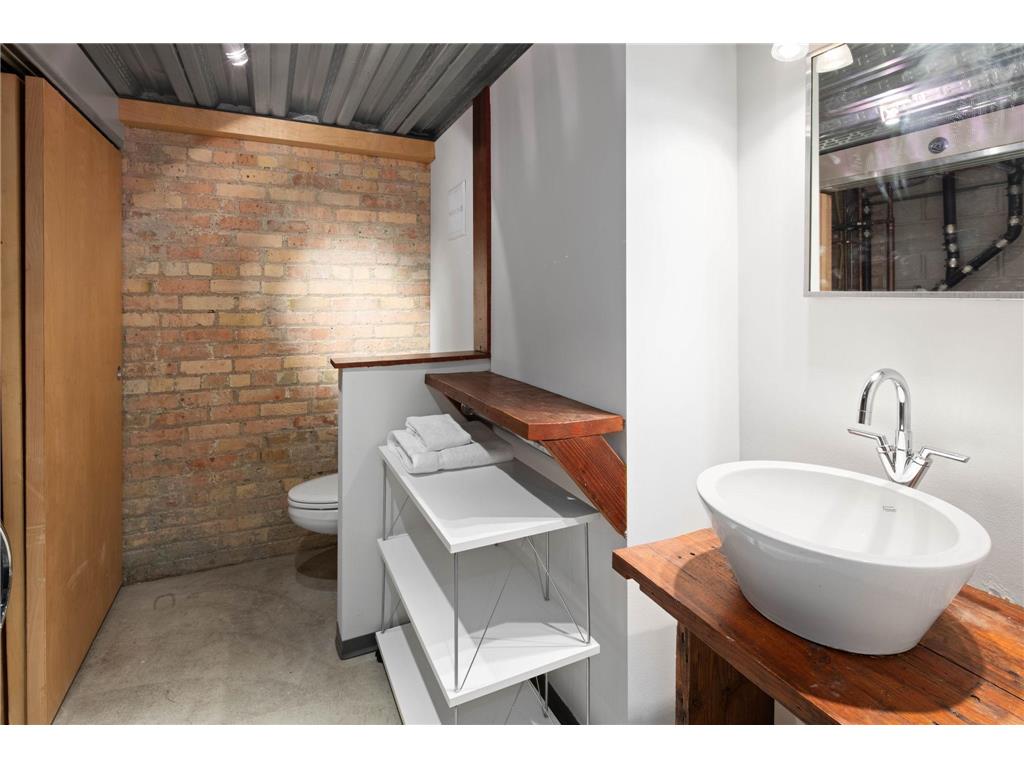 801 Washington Avenue N #203 Minneapolis MN 55401 7075337 image13