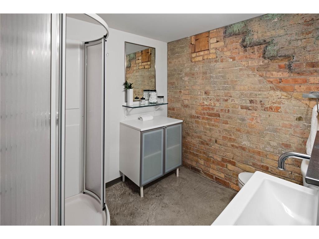 801 Washington Avenue N #203 Minneapolis MN 55401 7075337 image30