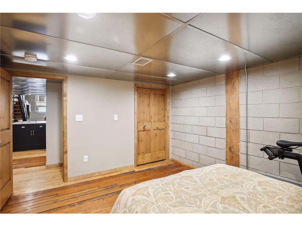 801 Washington Avenue N #212 Minneapolis MN 55401 7065330 image27