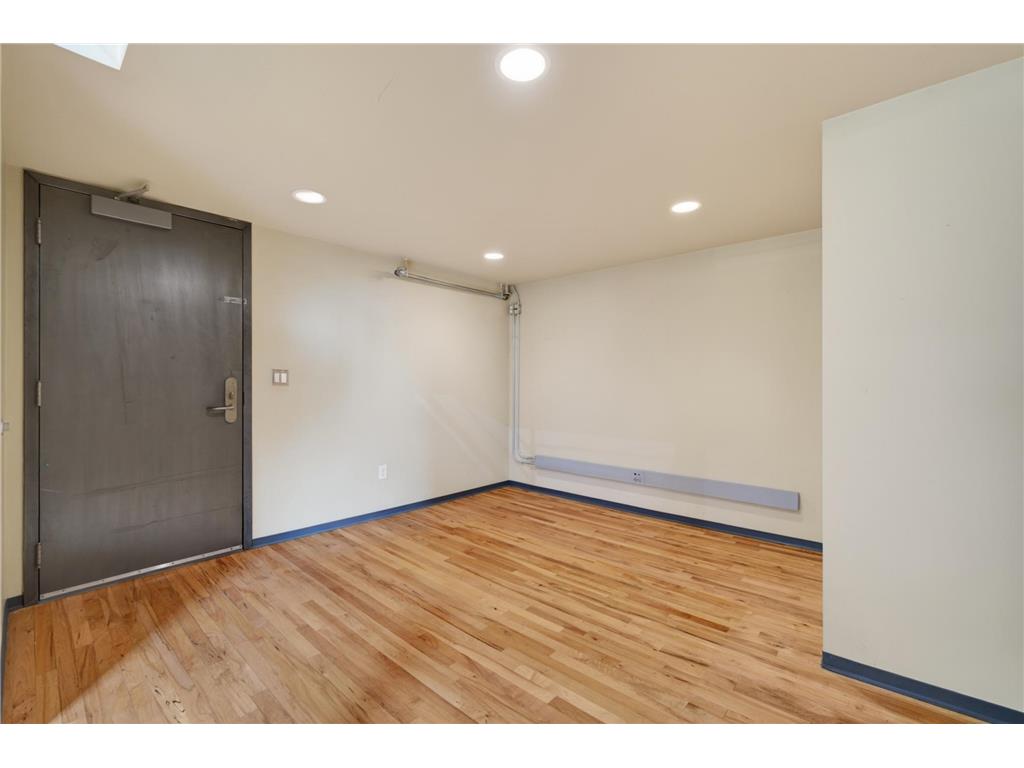 801 Washington Avenue N #322 Minneapolis MN 55401 7089965 image25