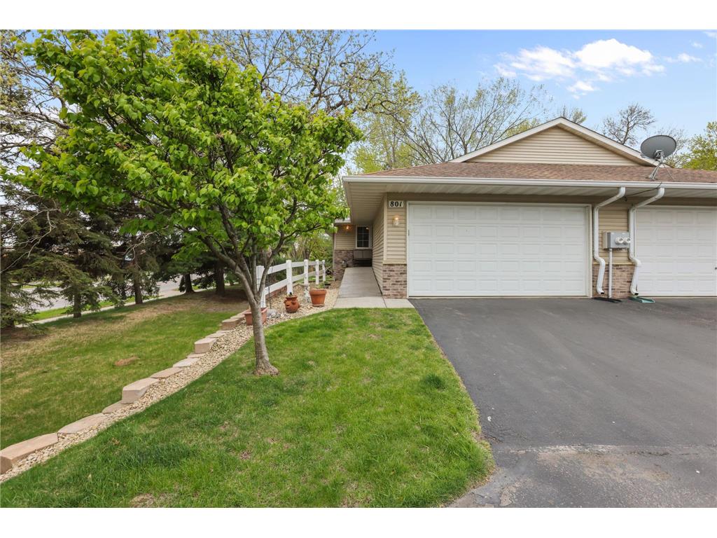 801 White Oak Court New Brighton MN 55112 7070514 image2