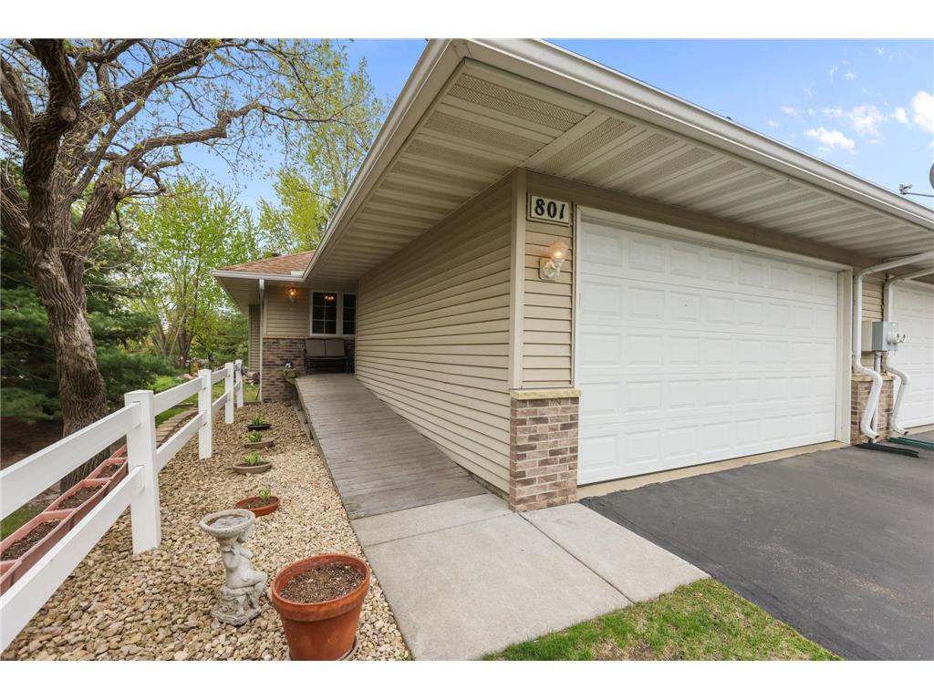 801 White Oak Court New Brighton MN 55112 7070514 image3
