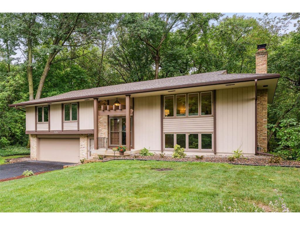 801 Woodview Drive Burnsville MN 55337 6381377 image1