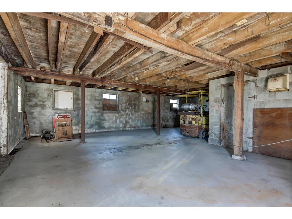 8010 Center Street Clear Lake MN 55319 7045446 image35