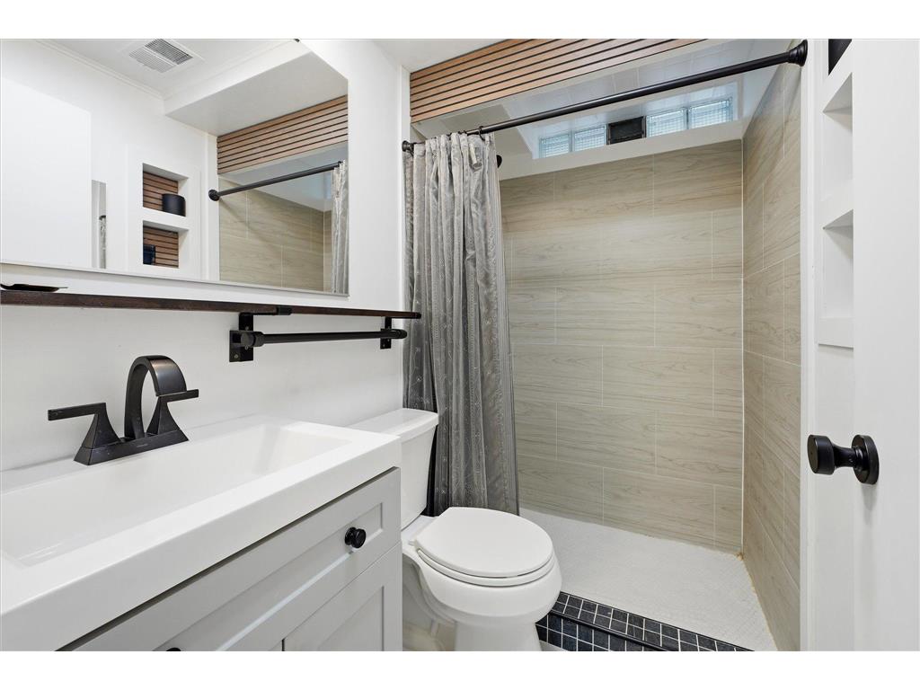 8015 Wynnwood Road Golden Valley MN 55427 7084692 image33
