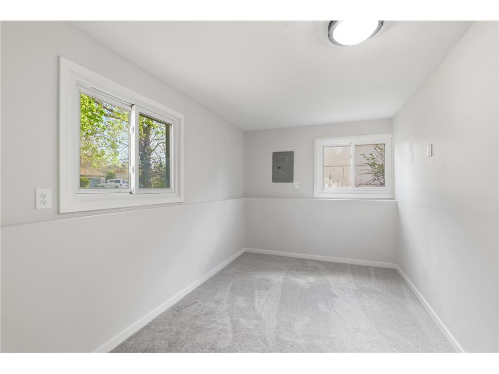 8016 81st Avenue N Brooklyn Park MN 55445 7075528 image18
