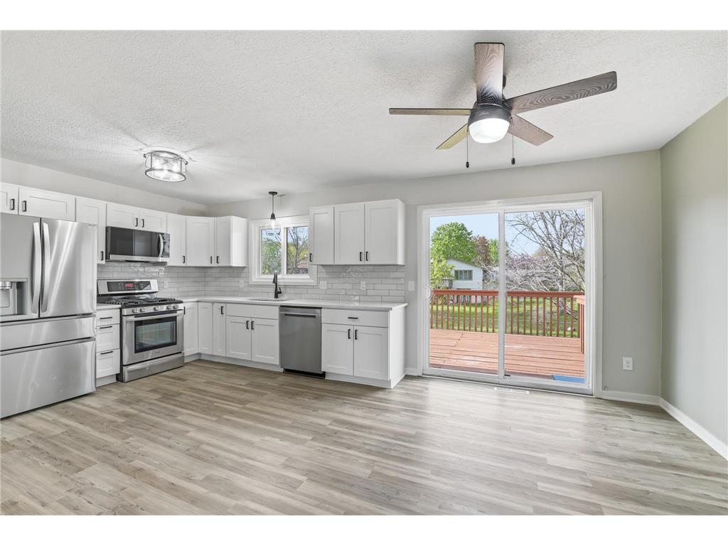 8016 81st Avenue N Brooklyn Park MN 55445 7075528 image2