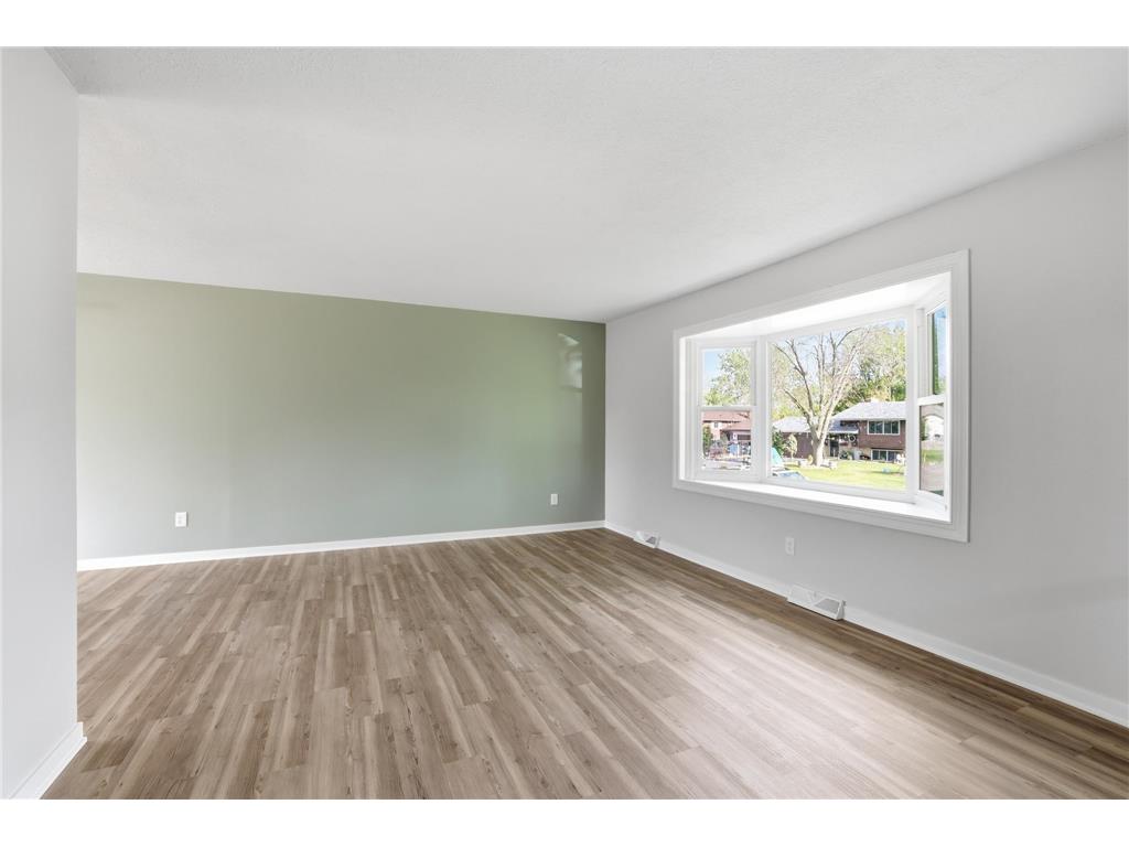 8016 81st Avenue N Brooklyn Park MN 55445 7075528 image6