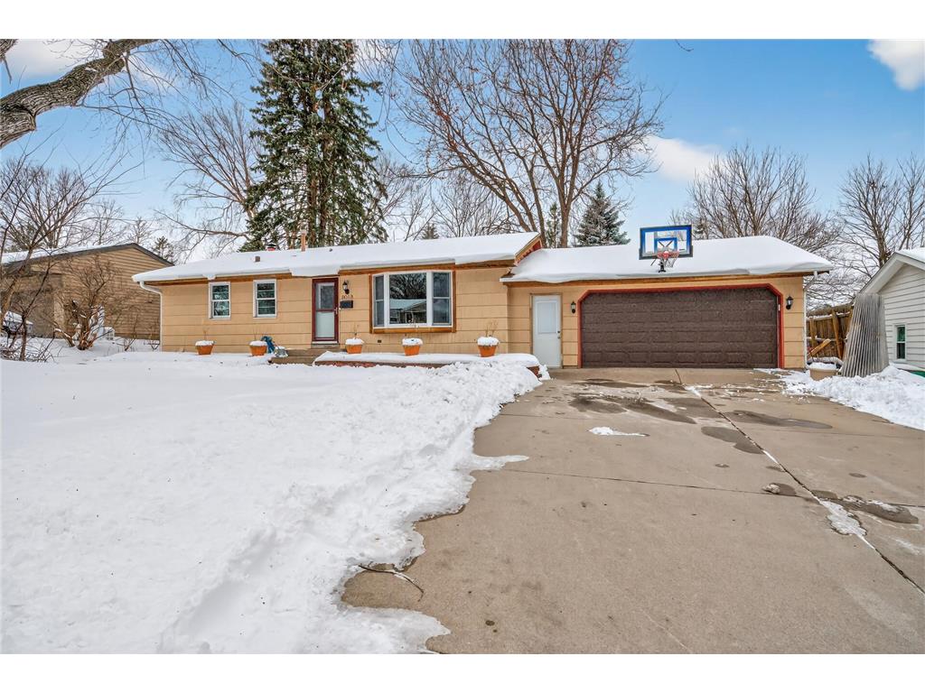 8018 33rd Place N Crystal MN 55427 7013044 image1