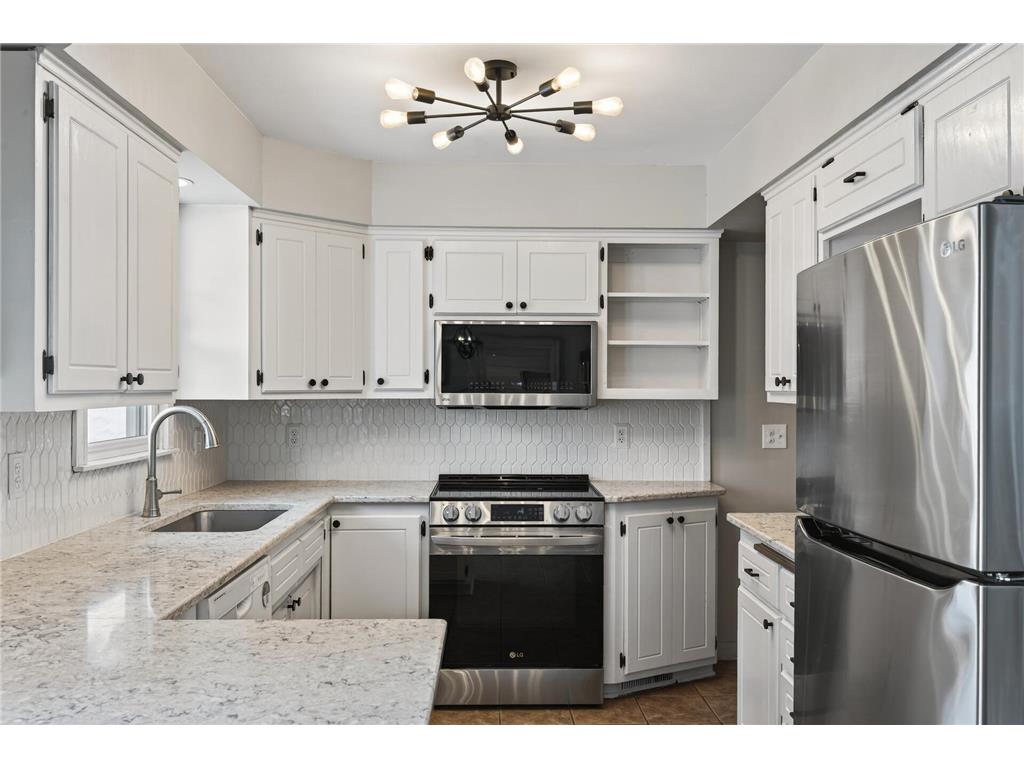 8018 33rd Place N Crystal MN 55427 7013044 image14