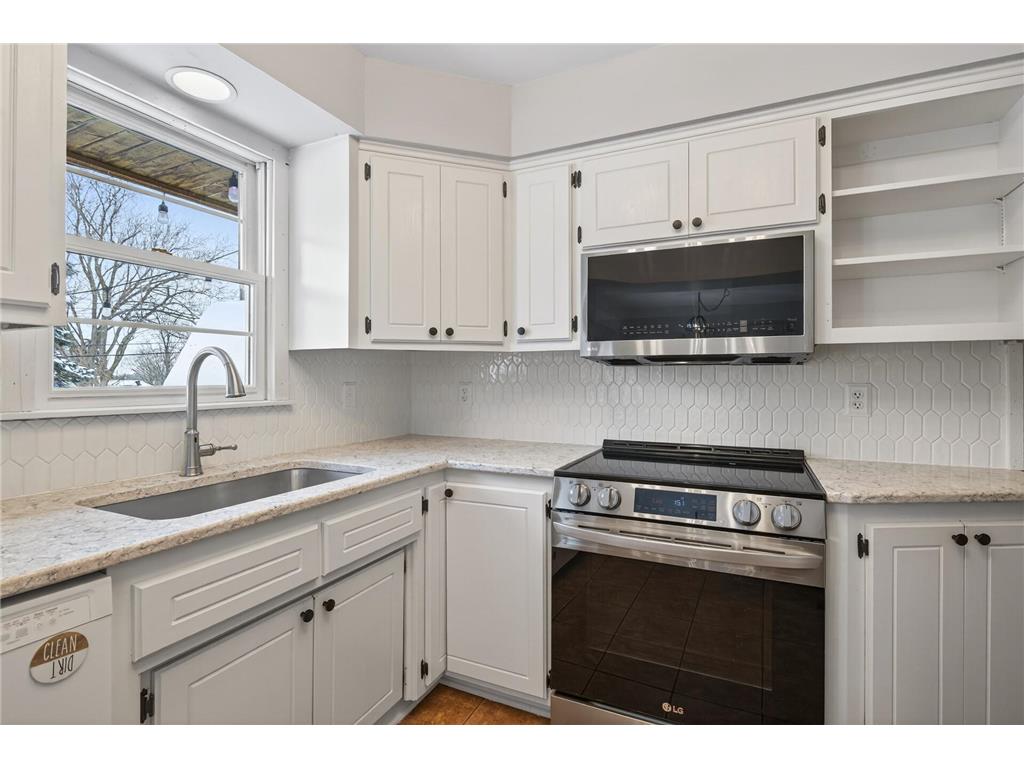 8018 33rd Place N Crystal MN 55427 7013044 image16