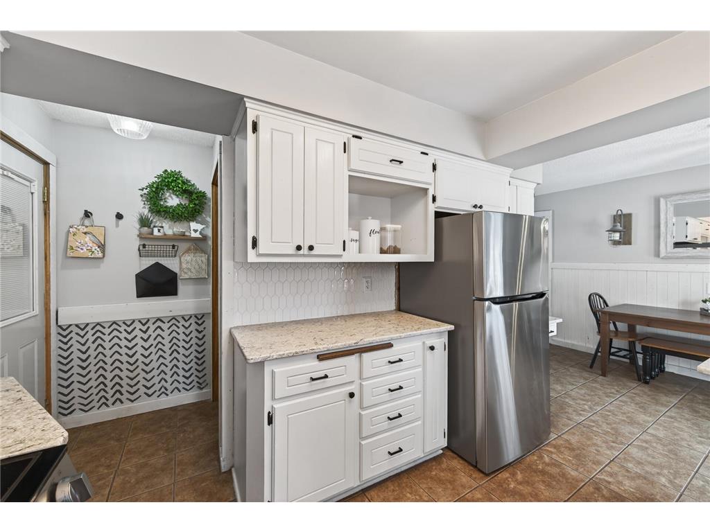 8018 33rd Place N Crystal MN 55427 7013044 image17