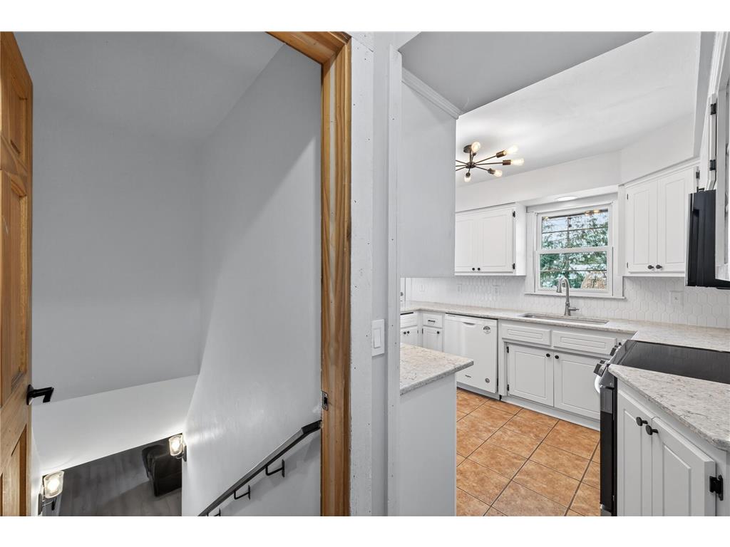 8018 33rd Place N Crystal MN 55427 7013044 image20