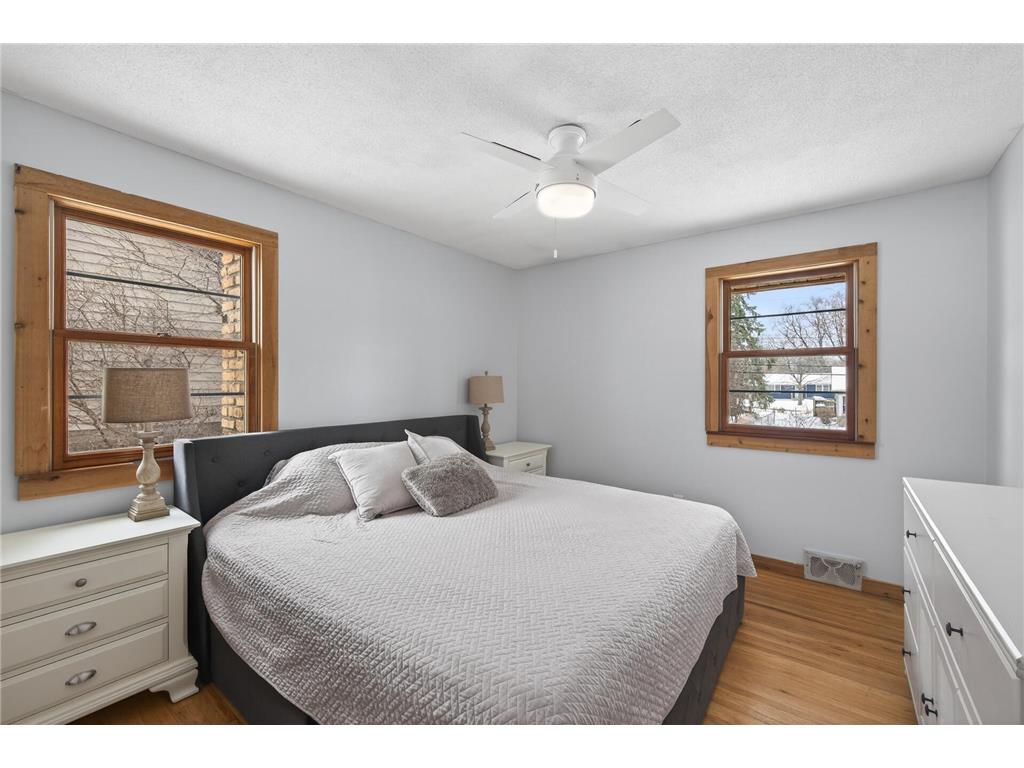 8018 33rd Place N Crystal MN 55427 7013044 image30