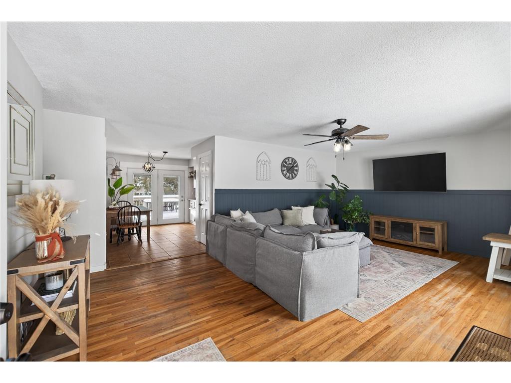 8018 33rd Place N Crystal MN 55427 7013044 image4