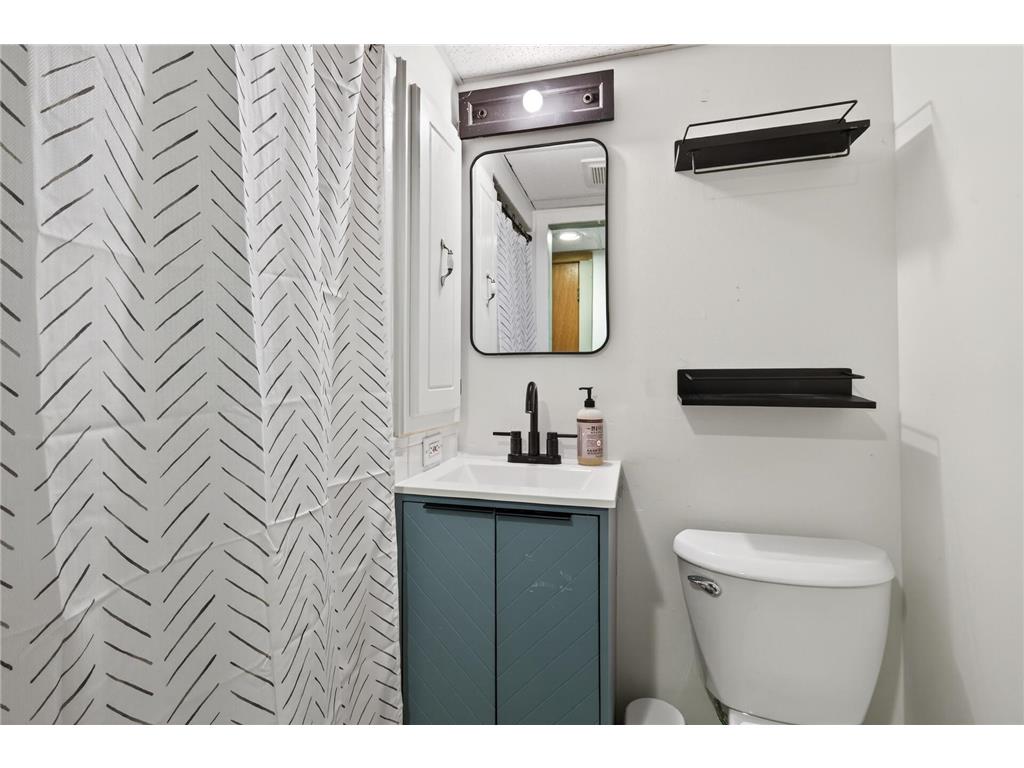 8018 33rd Place N Crystal MN 55427 7013044 image40