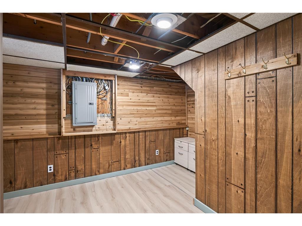 8018 33rd Place N Crystal MN 55427 7013044 image41