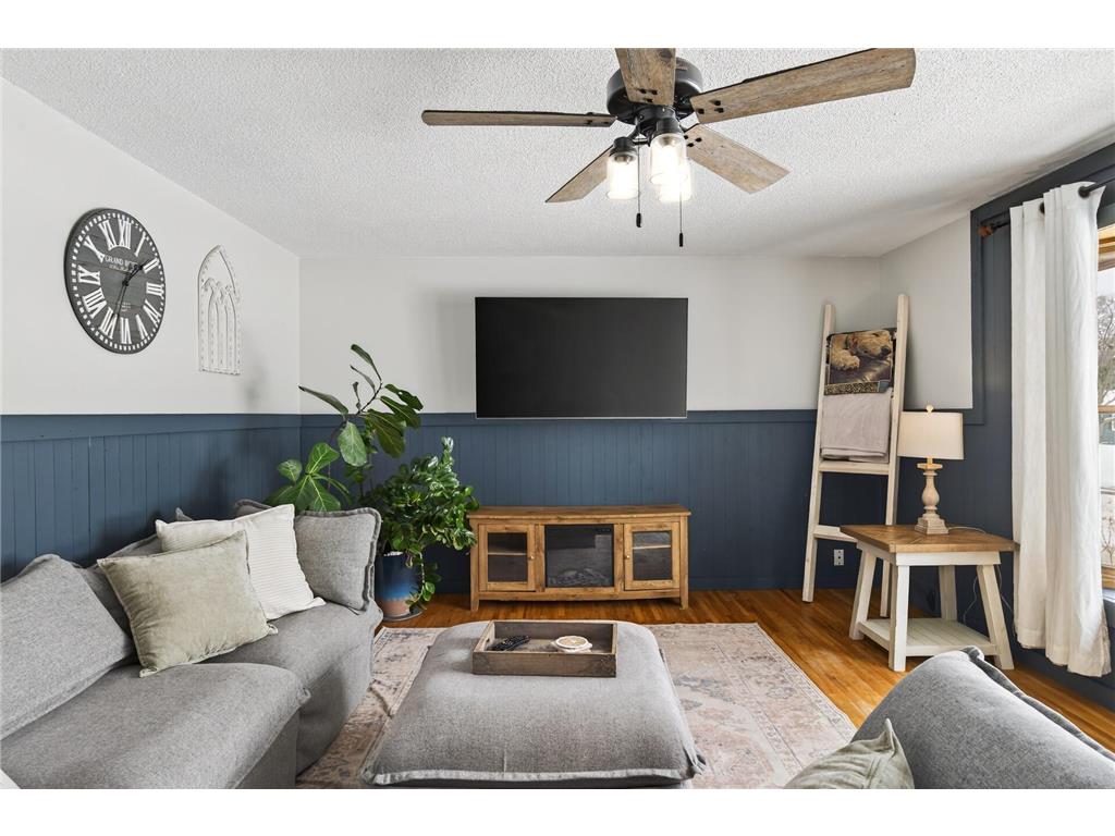 8018 33rd Place N Crystal MN 55427 7013044 image6