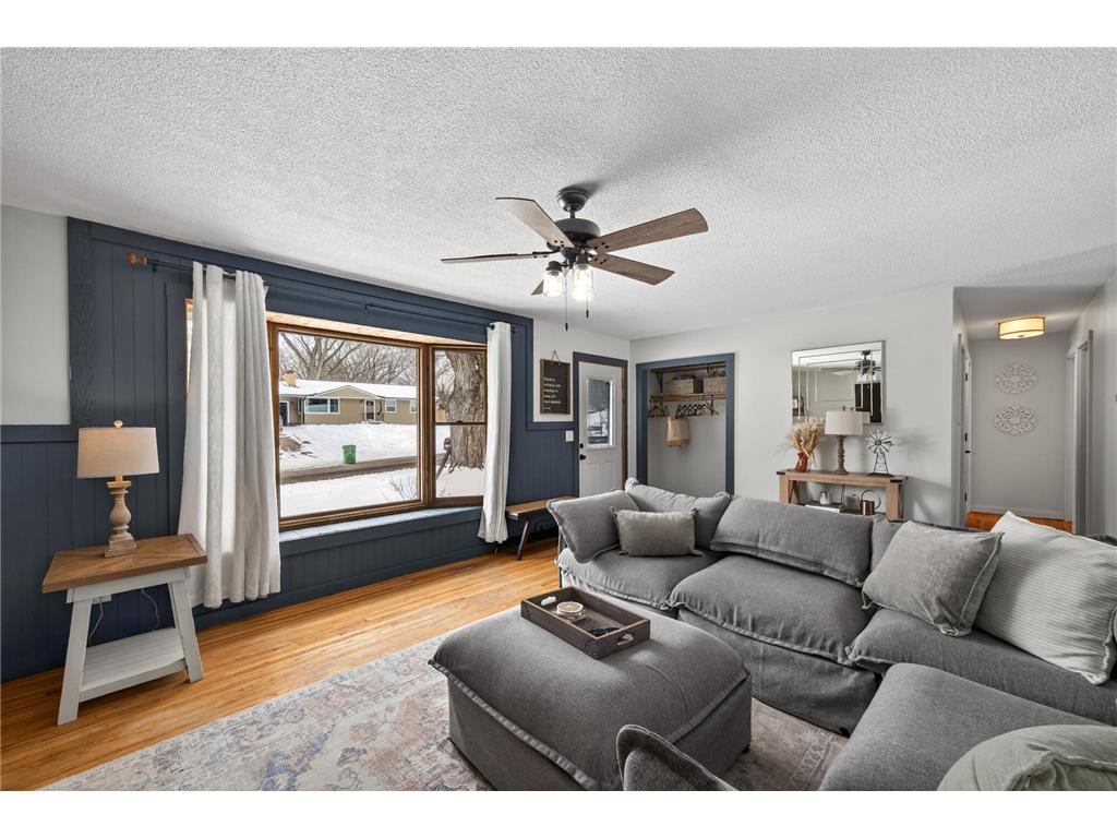 8018 33rd Place N Crystal MN 55427 7013044 image8