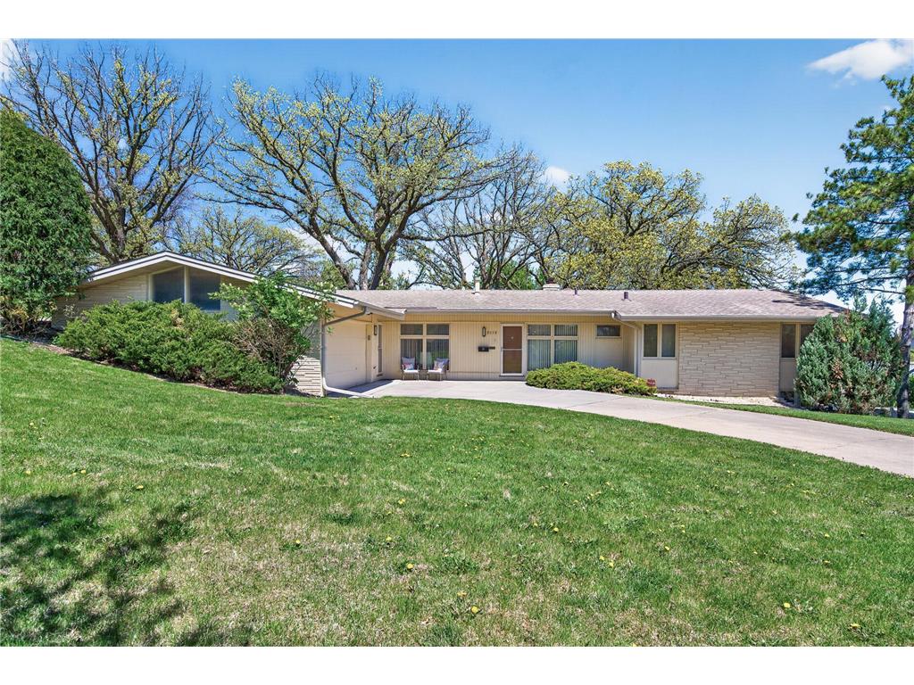 8018 Westwood Hills Drive Saint Louis Park MN 55426 7069444 image1