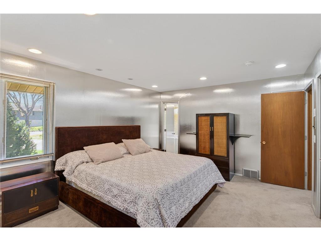 8018 Westwood Hills Drive Saint Louis Park MN 55426 7069444 image17