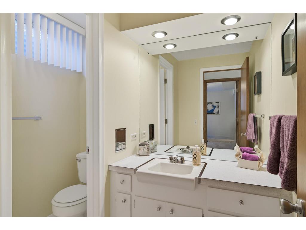 8018 Westwood Hills Drive Saint Louis Park MN 55426 7069444 image32