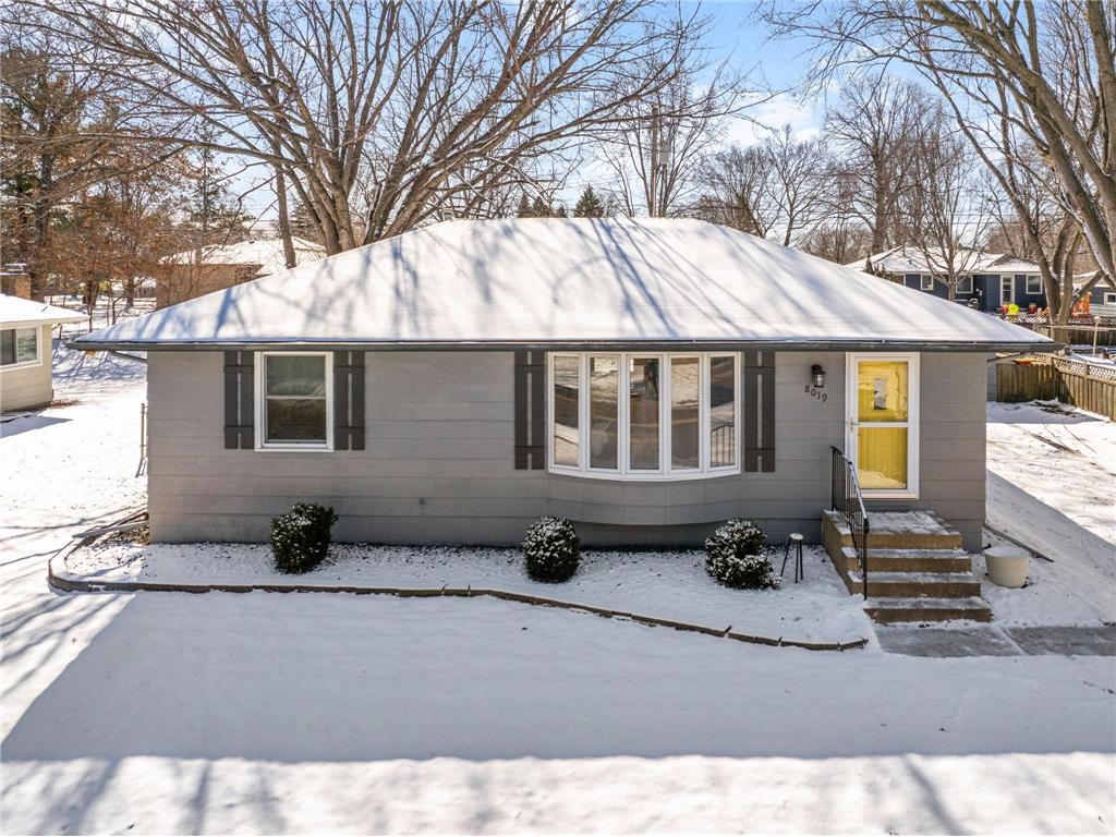 8019 47th Avenue N New Hope MN 55428 7035019 image1