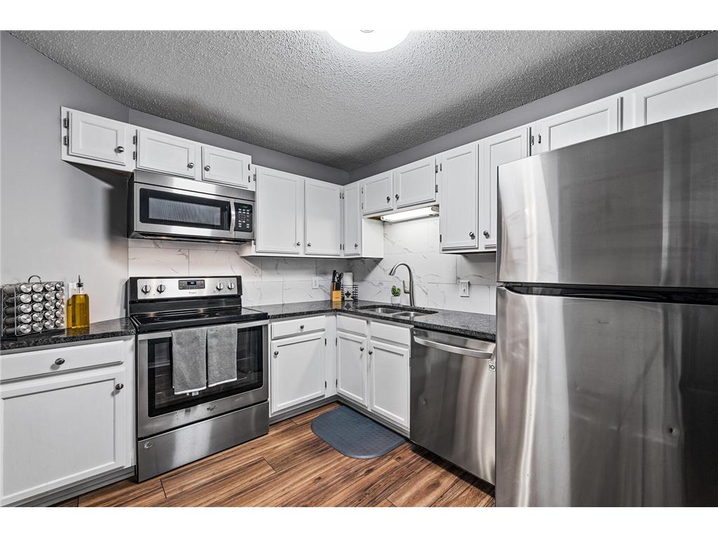 8019 Xerxes Avenue S #202 Bloomington MN 55431 6738639 image12