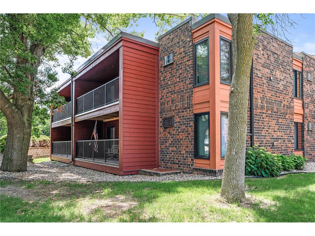 8019 Xerxes Avenue S #202 Bloomington MN 55431 7006453 image25