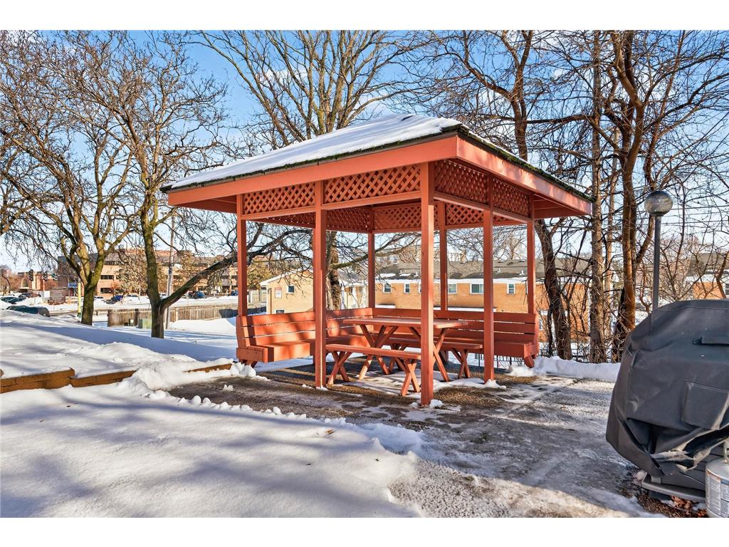 8019 Xerxes Avenue S #202 Bloomington MN 55431 7006453 image33